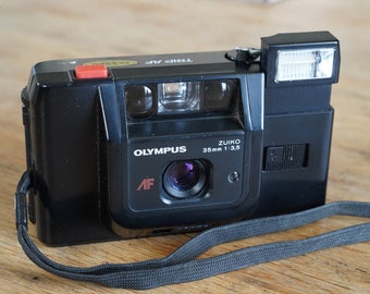 Cadre AF Olympus Trip et prise de vue pour les films 35 mm.