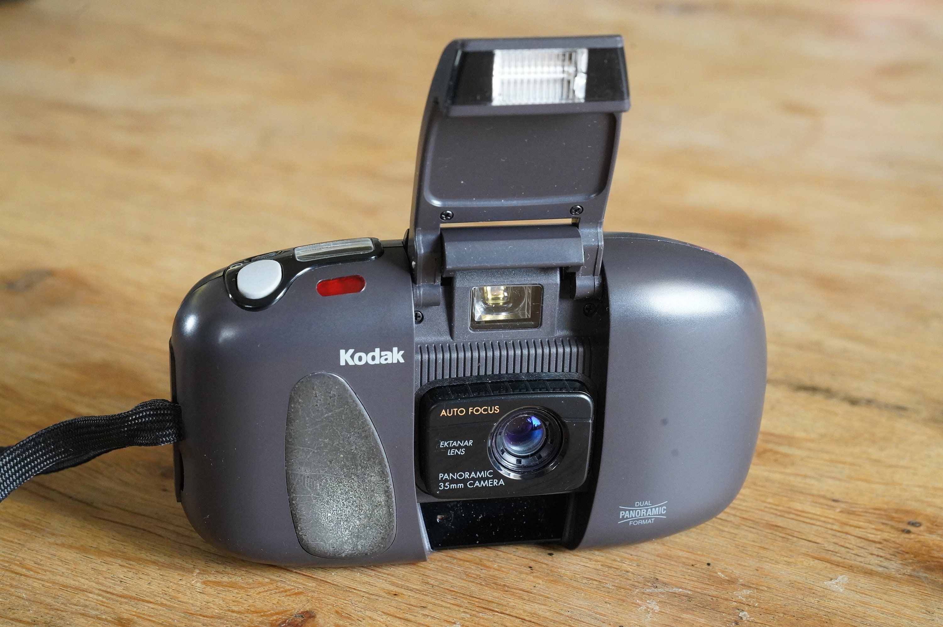 Kodak Cameo Auto Focus Panorama, a Rare Small Camera for