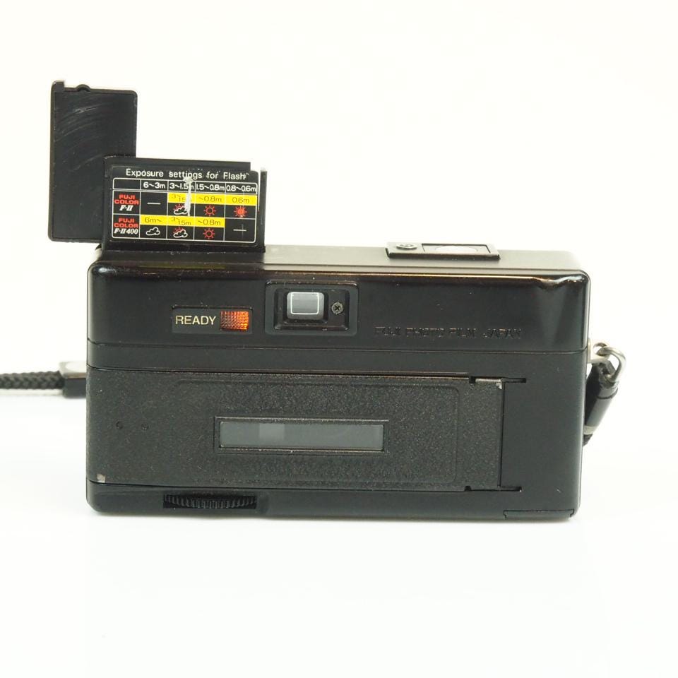 ポケットサイズのフジカ450フラッシュ、110フィルム用コンパクトカメラ