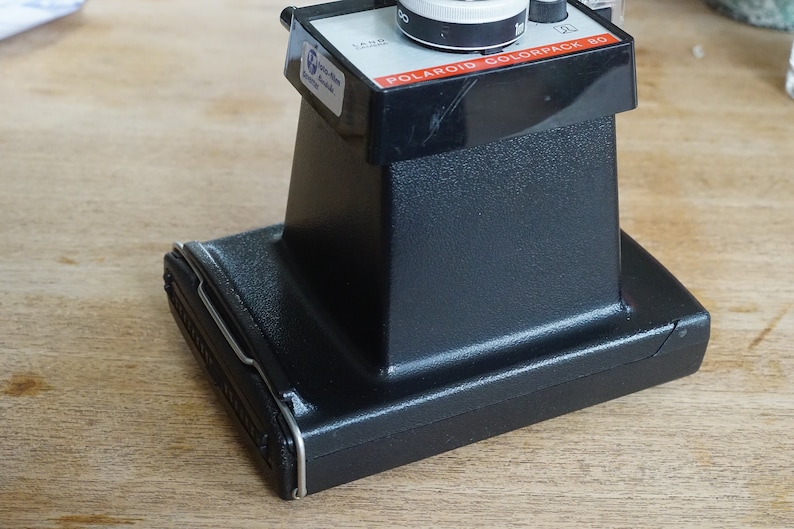 classic camera collectors item! Polaroid Colorpack 80