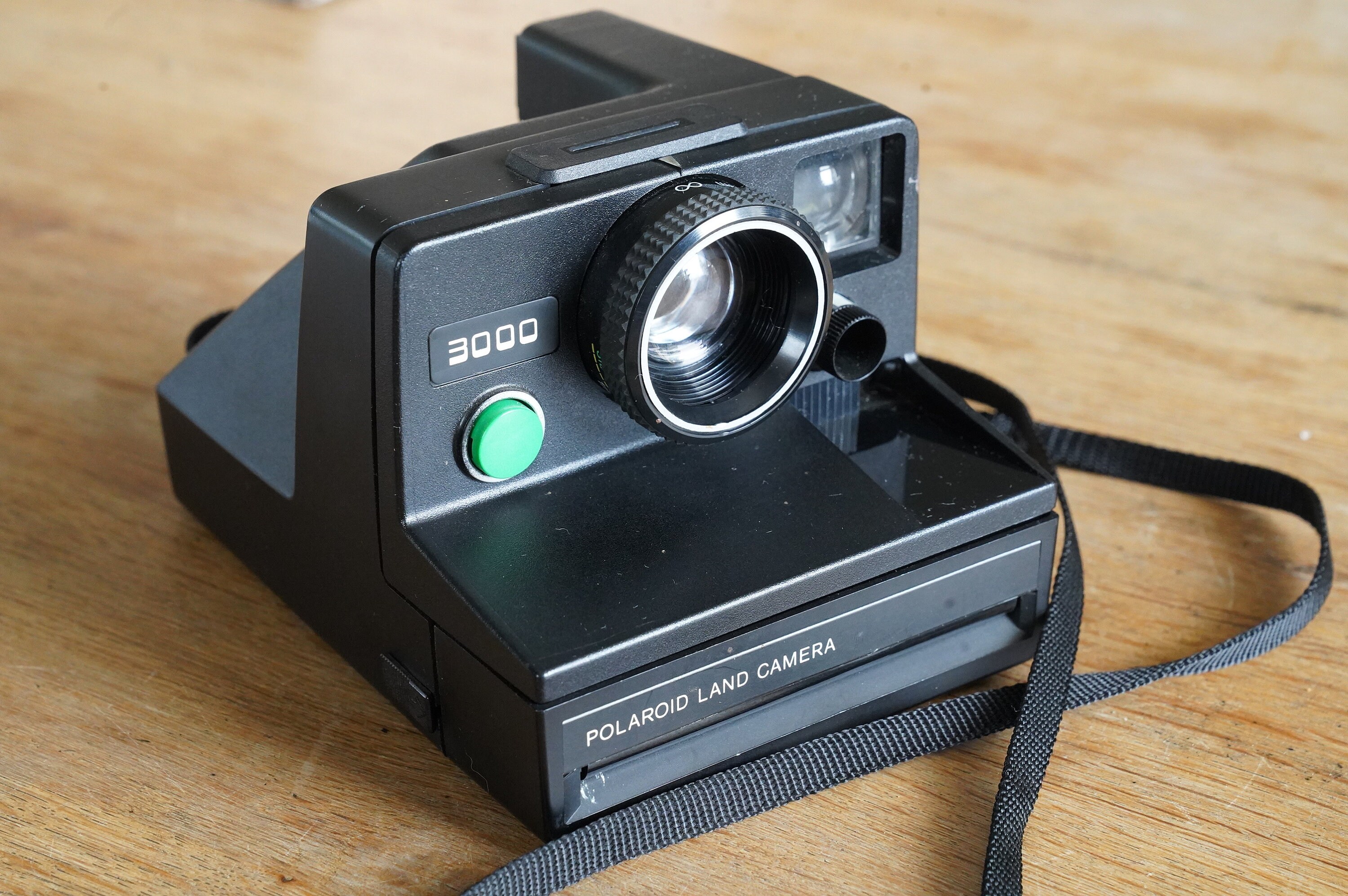 Vintage 8mm Canon Uc2000 8mm Video Camcorder Polaroid Camera Under