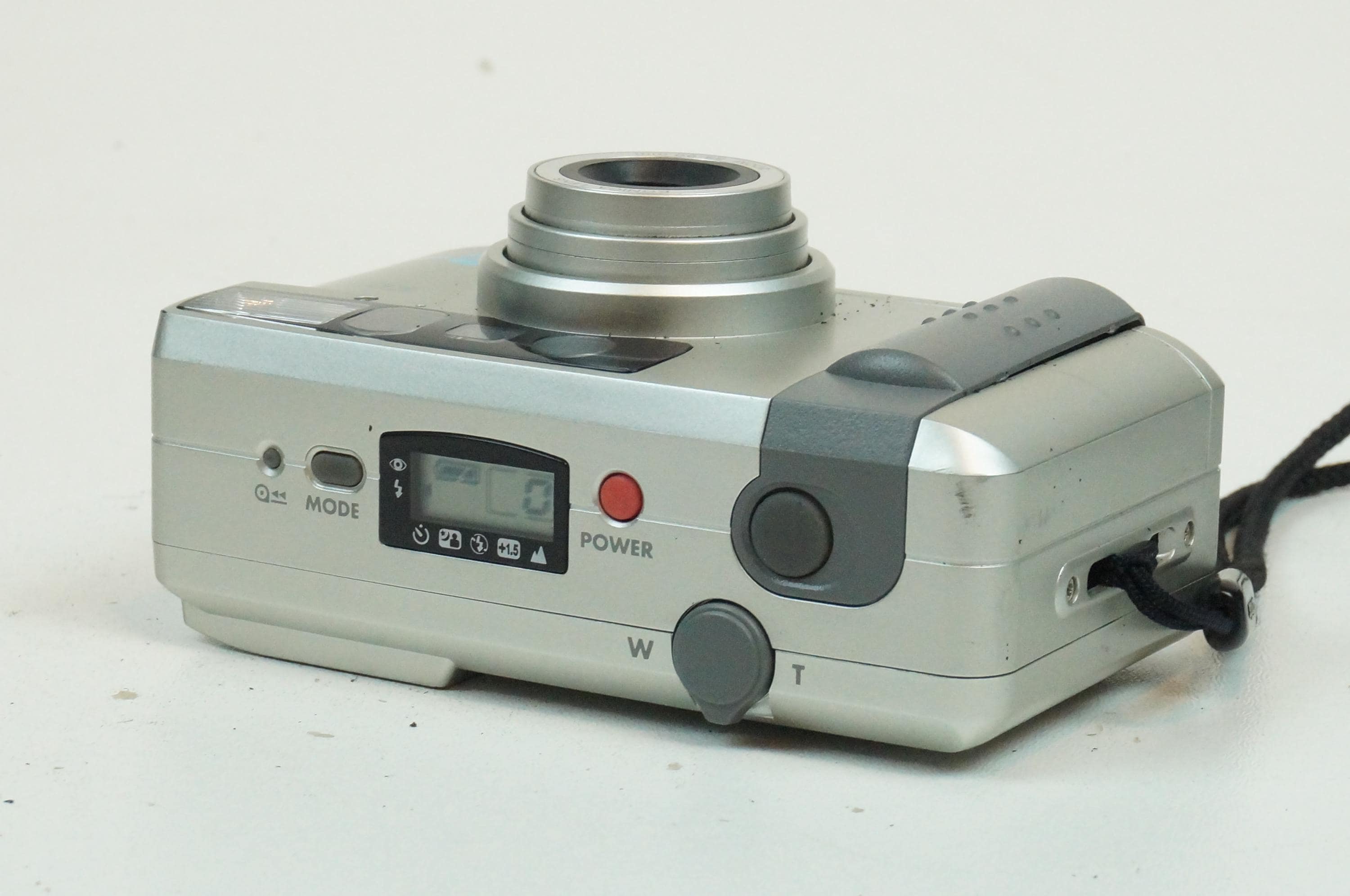 コニカ Z-up 90e | 35mmコンパクトフィルムカメラ – テスト済み＆動作