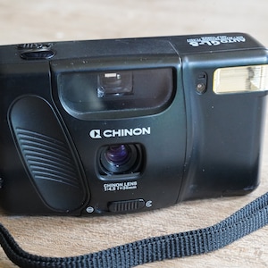 Chinon Auto GL-S, point and shoot for 35mm film