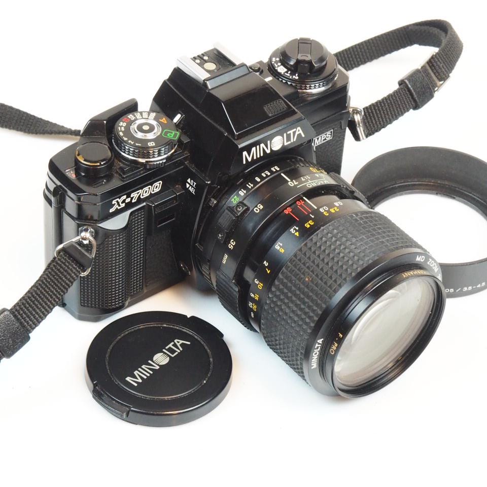 ② Minolta X 700 : Équipements photo à explorer