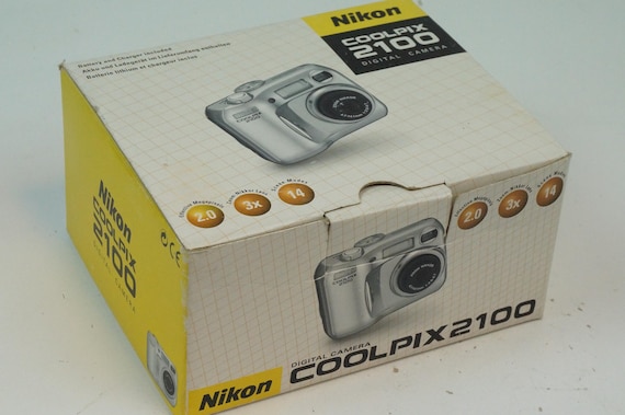 動作確認済・転送特典付き・単三電池2本】Nikon COOLPIX 2100