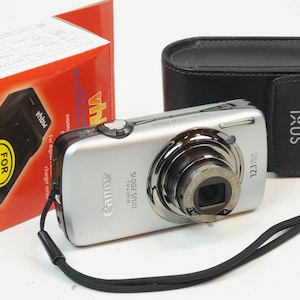 Canon IXUS 200is digital camera Top class!