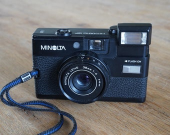 Minolta Hi-Matic GF, classic viewfinder camera for 35mm film