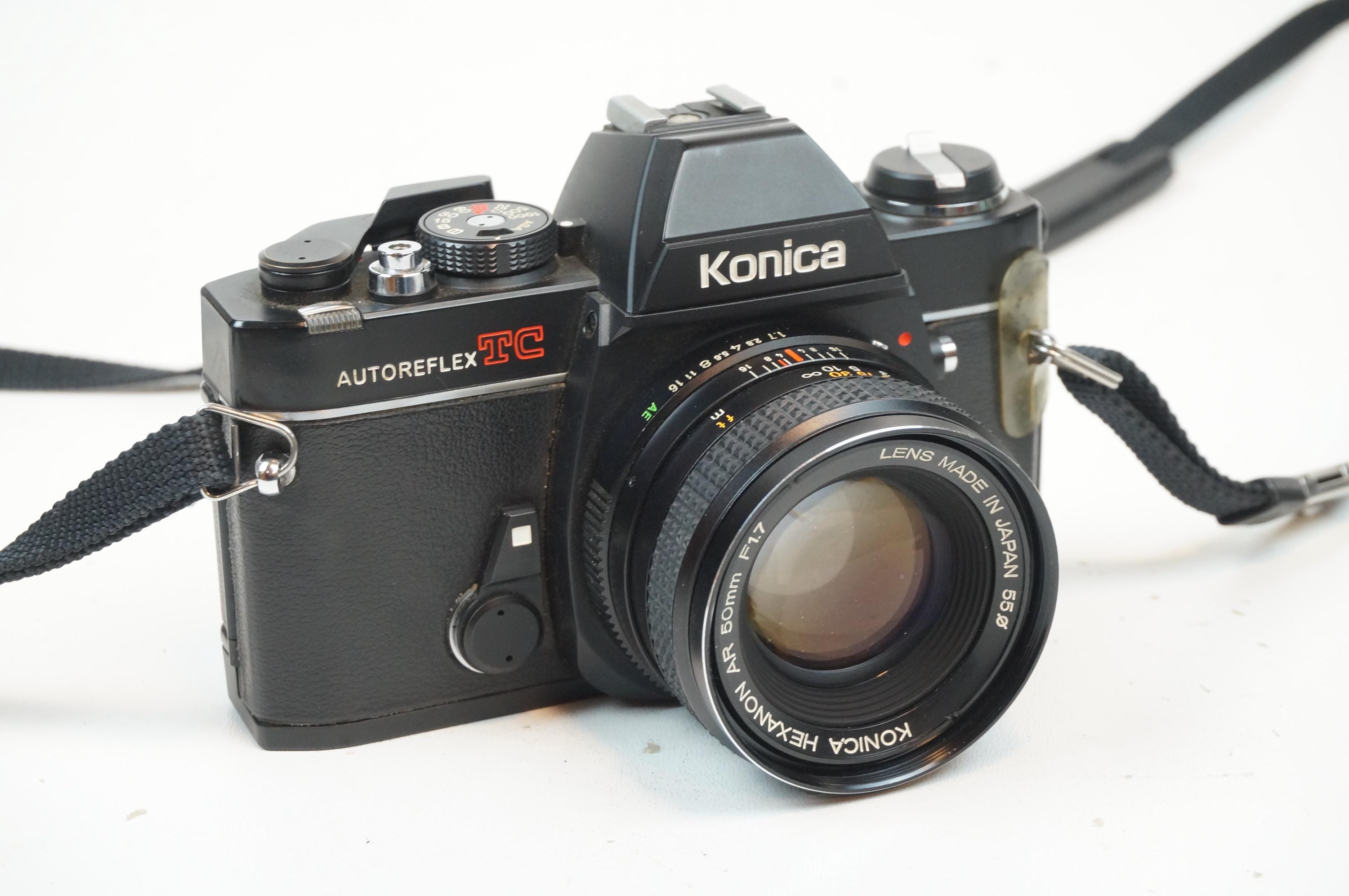 Konica Autoreflex TC Avec Objectif Hexanon 50mm F/1.7 – Argentique 35mm (occasion)