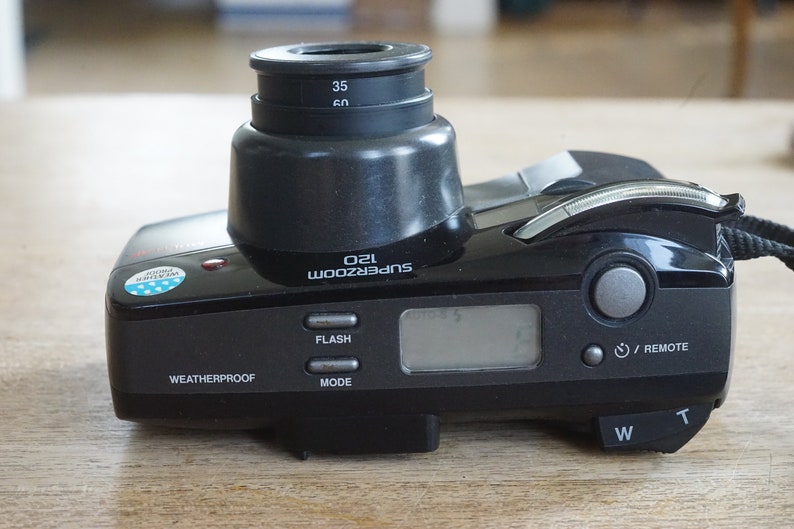very nice! classic point and shoot Olympus Superzoom 120