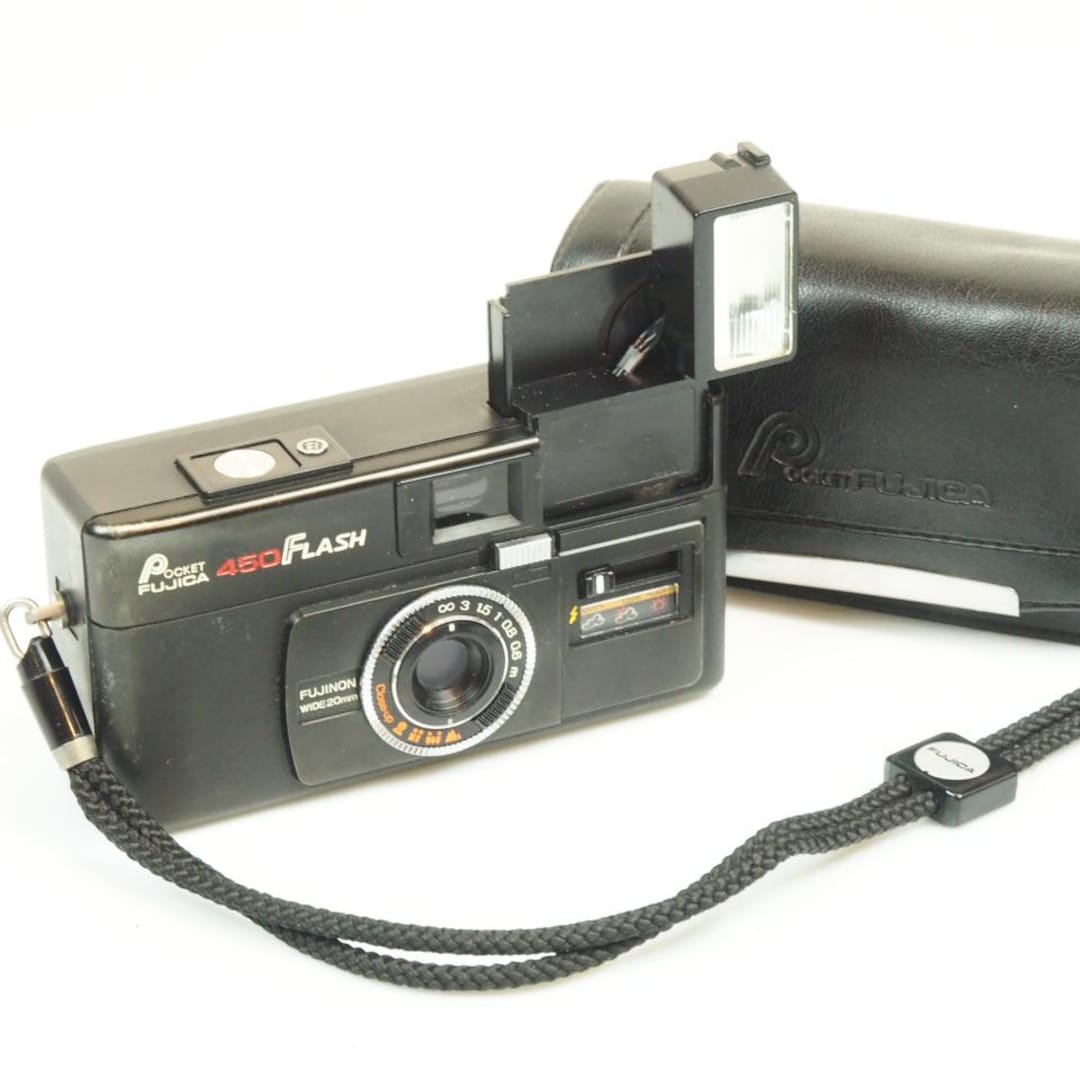 ポケットサイズのフジカ450フラッシュ、110フィルム用コンパクトカメラ