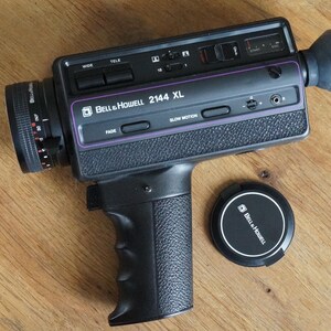 Caméra Bell Howell 2144XL Super avec objectif