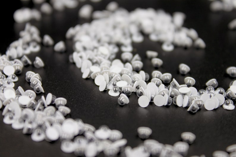 Googly Eyes: 100Pk 3mm Extra Tiny Craft Wiggle Eyes image 7