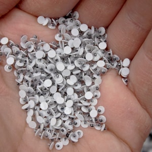 Googly Eyes: 100Pk 3mm Extra Tiny Craft Wiggle Eyes image 2