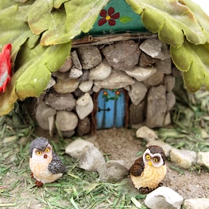Owl Miniature 1:24 Scale Realistic Bird for Fairy Gardens - Choose 1 Bird from 2 Styles - Fairy Garden and Dollhouse Models Craft Supplies