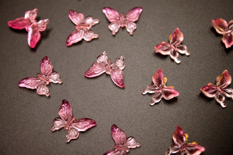 Pink Glow in the Dark Butterflies 20 Pk Flatback Polyresin Butterfly Decor for Fairy Garden, Nail Art, Resin Filler, Terrarium, Craft Bild 2