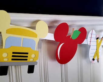 Handmade Disney Back to School Banner – Mickey Mouse Garland