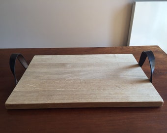 Dienbland with leather handles