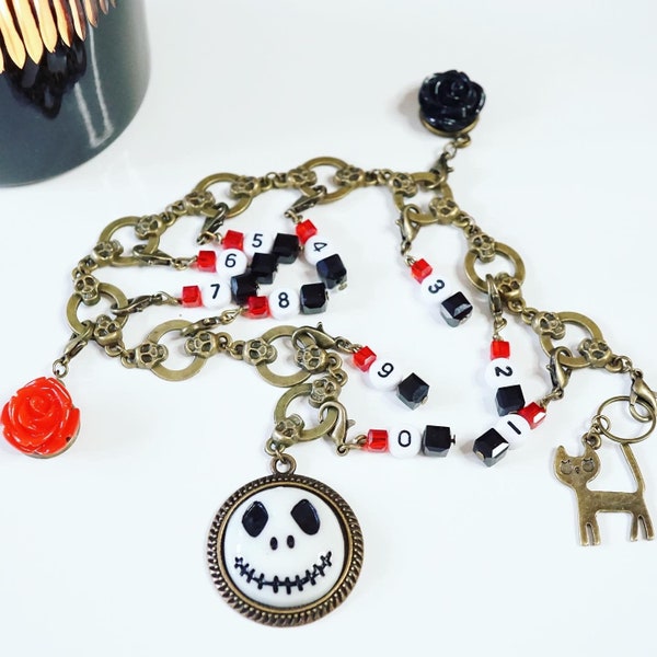 Row-counting-chain Jack with 13 stitch markers in brass / maschenmarkierer / reihenzähler kette / charms / pendants / cat / rose