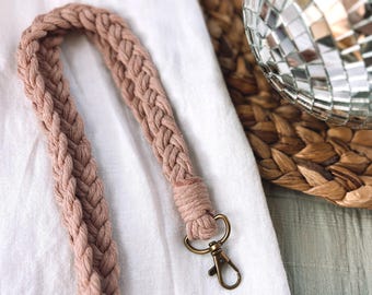 Lanière bohème en macramé | Porte-badge fait main | Lanière de travail | Cadeau de remerciement pour les enseignants