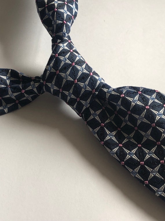 Charles Tyrwhitt Italian Silk Geometric Black Neck Tie Luxury Men Suit Designer Made in Italy Elegant Formal Wedding Skinny Neck Tie