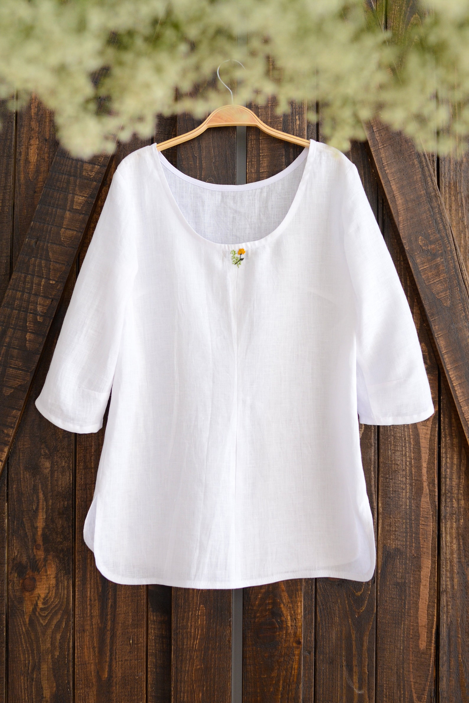 Loose Fit Linen Blouse Notched Collar Button Closure