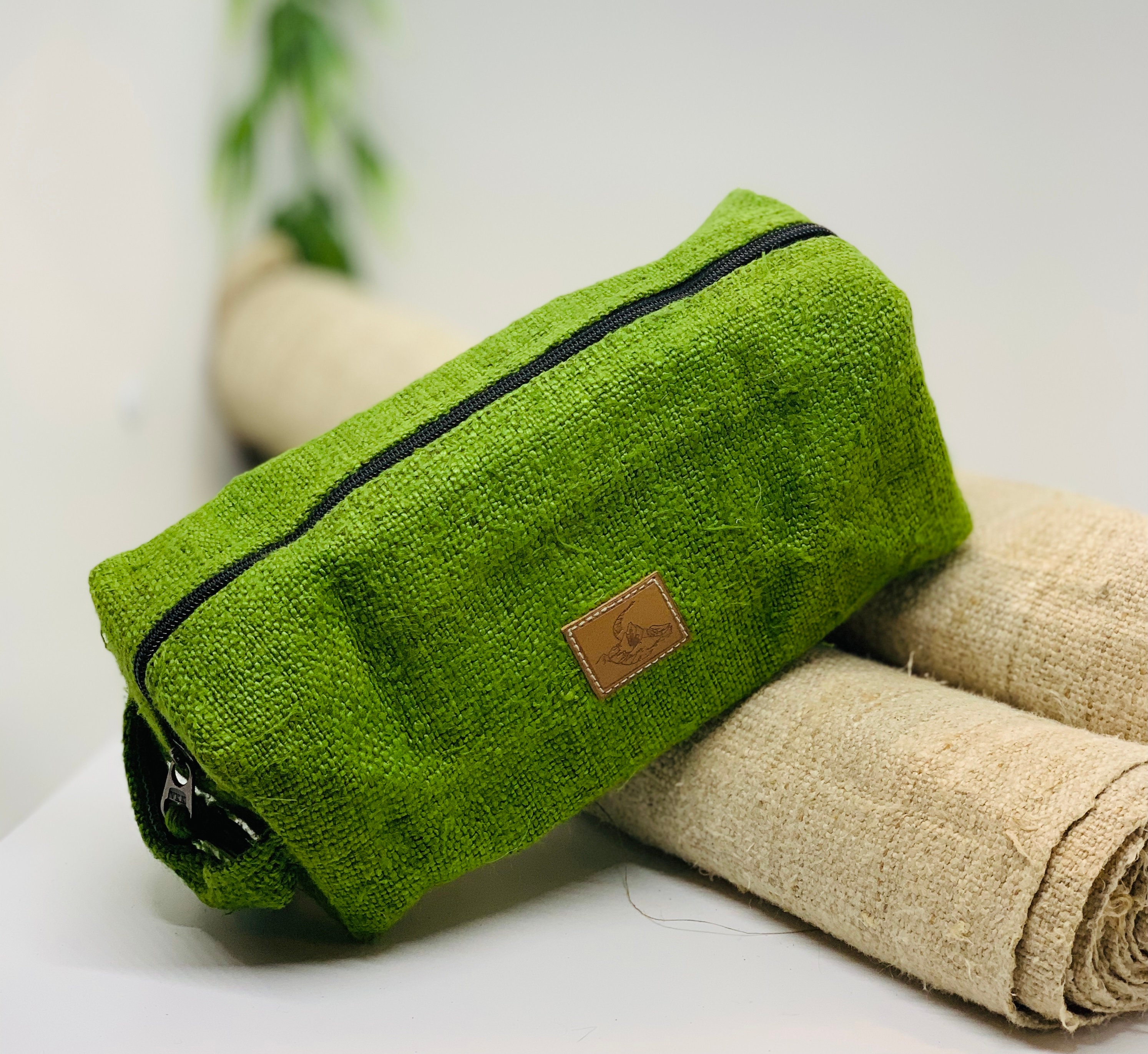 Hemptique Unisex Hemp Toiletry Bag for Accessories & Shaving Bag, Beige