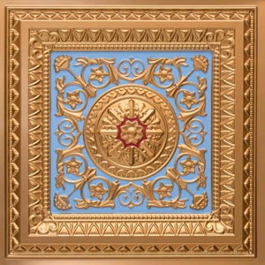 Può includere: Una piastrella per soffitto dorata con un design ornamentale blu e oro. Il centro della piastrella presenta una rosetta dorata con un centro rosso.