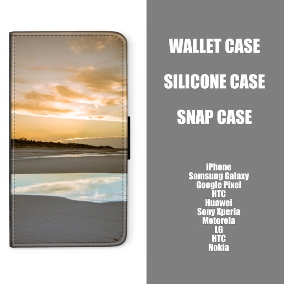 Beach sunset at the coast line Samsung S10 Case