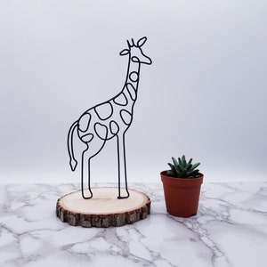 Wire sculpture of giraffe animal safari wire art home decor office decor statue gift desk decor desk accessories metal art geometric image 1