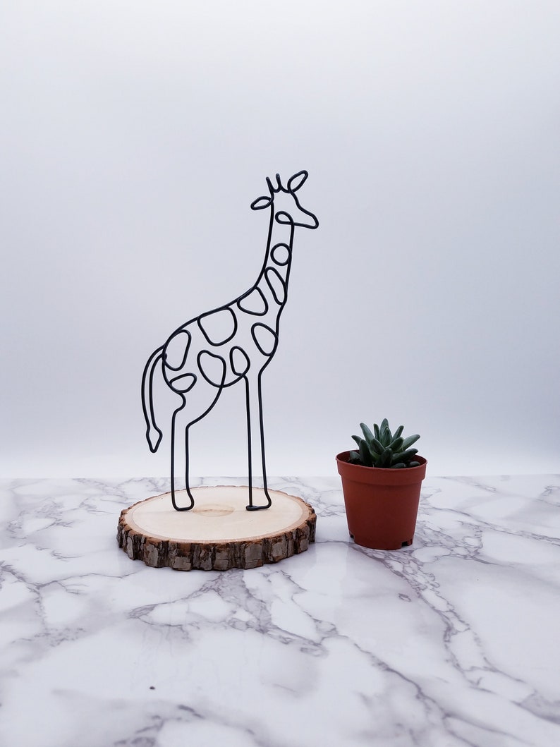 Wire sculpture of giraffe animal safari wire art home decor office decor statue gift desk decor desk accessories metal art geometric image 1