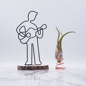 Wire sculpture of a male guitar player, personalize, custom, wire art, musician, office decor, home decor, desk accessories, unique gift image 2