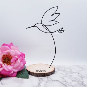 Wire sculpture of hummingbird, personalize, custom, bird, desk decor, office decor, wire art, garden decor, home decor, desk accessories image 2