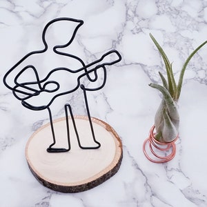 Wire sculpture of a male guitar player, personalize, custom, wire art, musician, office decor, home decor, desk accessories, unique gift image 3