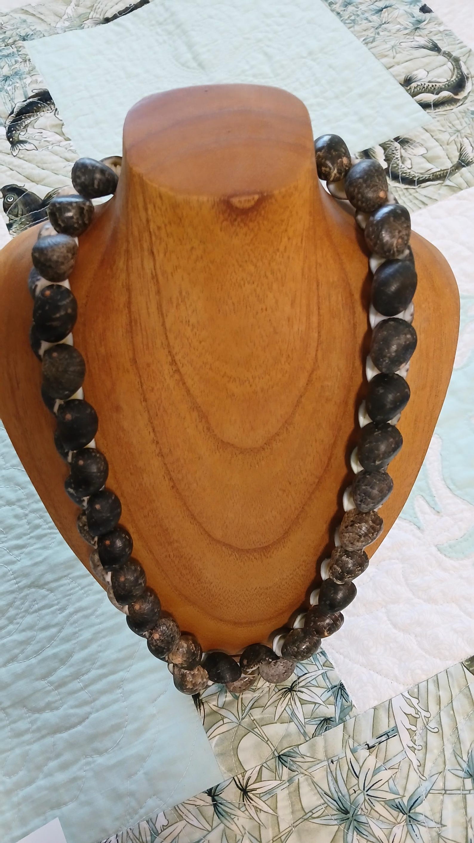 Chunky Hawaiian Kupee Shell Necklace, Polished Puka Shell Choker ...