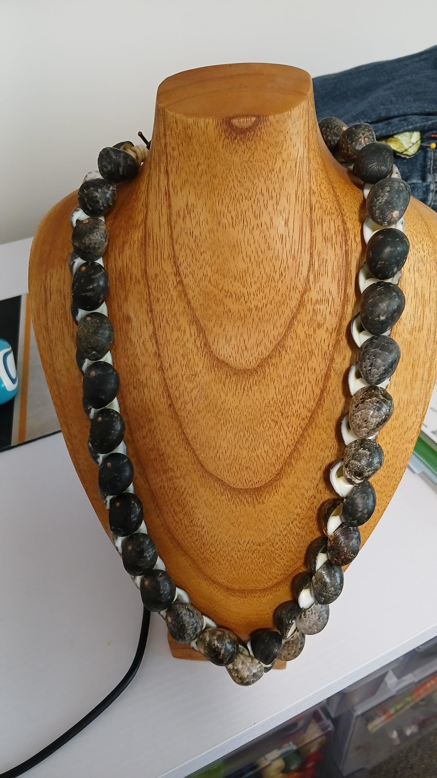 Chunky Hawaiian Kupee Shell Necklace, Polished Puka Shell Choker ...