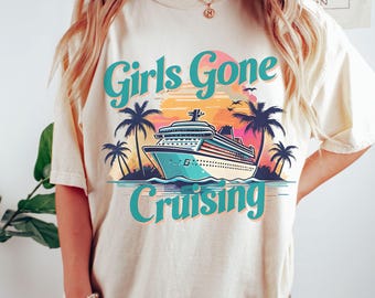 Diseño de camiseta con estampado "Girls Gone Cruising", camiseta a juego para crucero, atuendo de crucero para chicas, camiseta de viaje en crucero con amigos, viaje a juego PNG