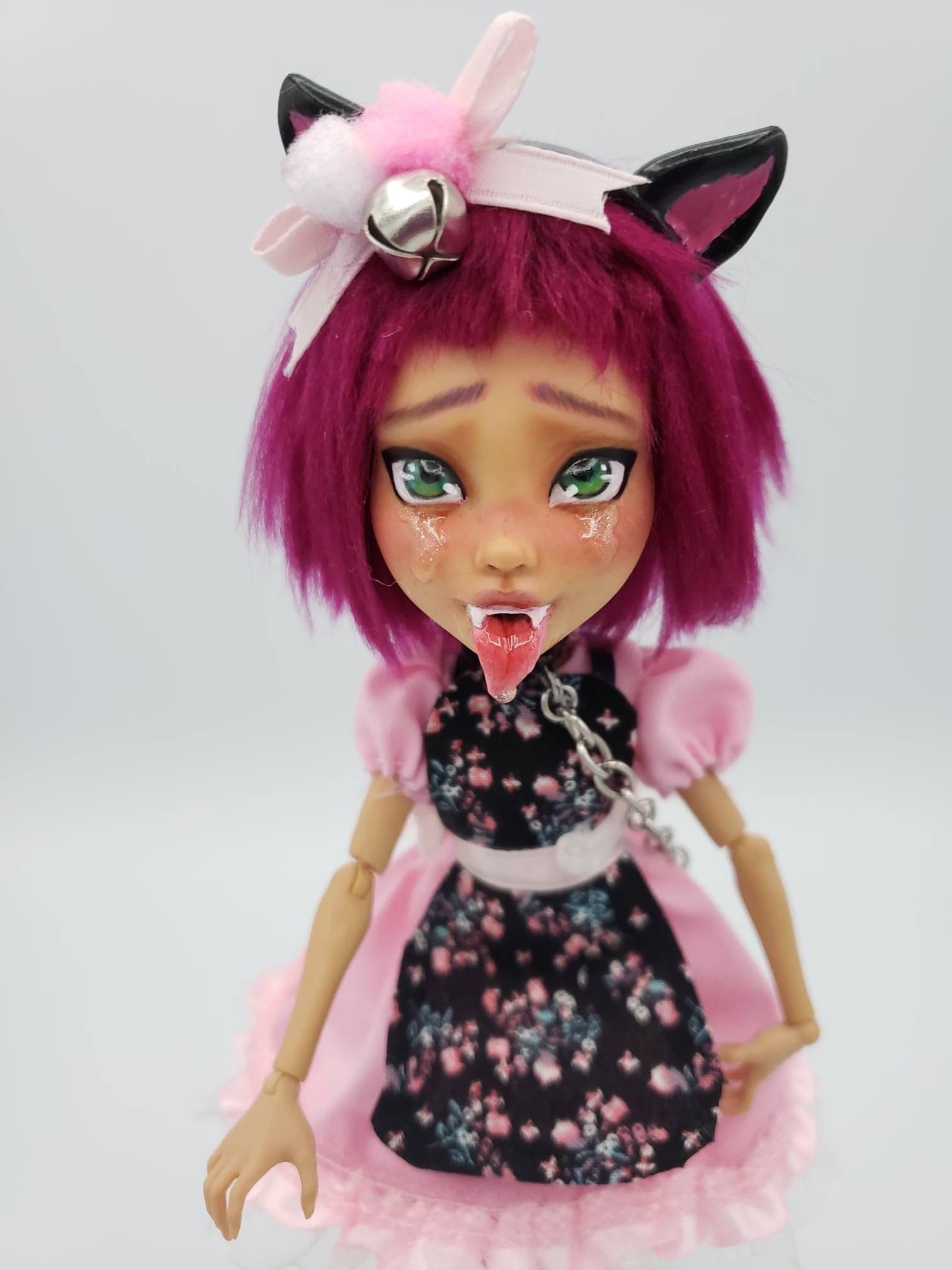 Ahegao_doll