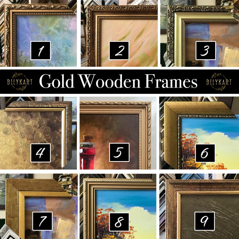 Puede incluir: Una colecci&oacute;n de nueve marcos de madera dorada numerados del uno al nueve, con varios perfiles ornamentados y lisos. La imagen incluye el texto Gold Wooden Frames y BILYKART, mostrando diferentes texturas y acabados.