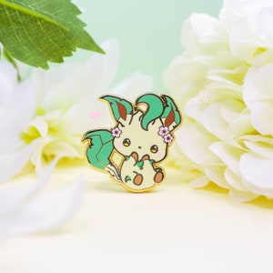 Cute Eeveelution Enamel Pins / Jolteon Pin / Sylveon Pin / Vaporeon Pin / Espeon Pin / Glaceon Pin / Flareon Pin / Leafeon Pin / Eevee Pin zdjęcie 5