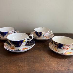 Gaudy Welsh Dutch Tulip Pattern - Eight Pieces of Antique Ceramics - Tea Cup Saucer Waste Bowl Victorian Era Copperware