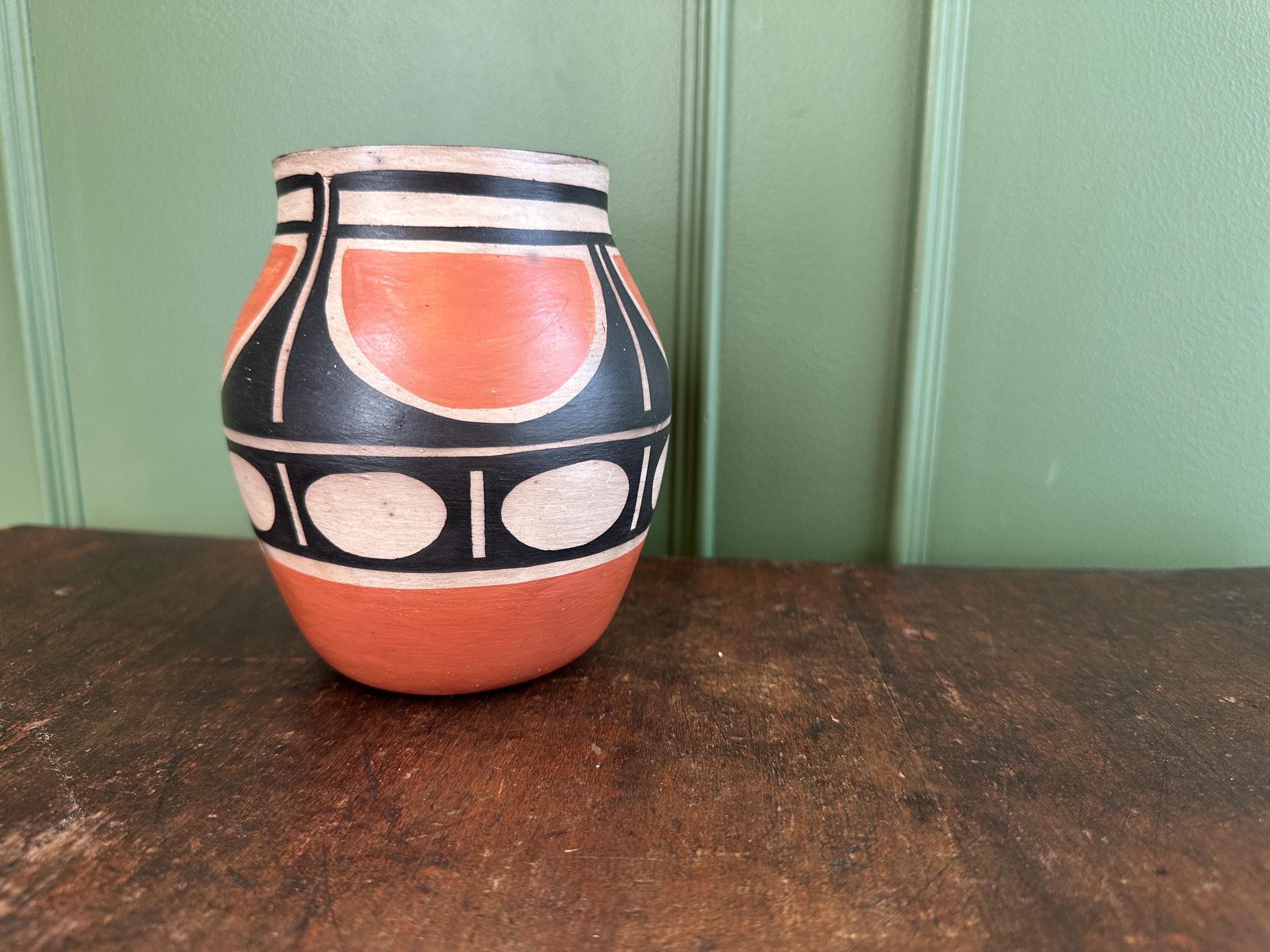 工芸品 Santo domingo pueblo pottery Santo Domingo Historic Pueblo Pottery