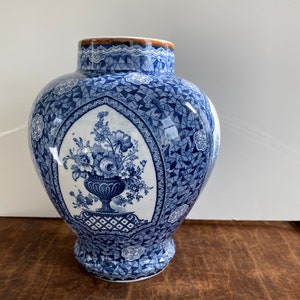 Villeroy & Boch Antique Royal Bonn Flamand Blue Flower Large Vase - Franz Anton Mehlem 1920s