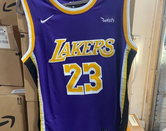 lebron james jersey mens medium