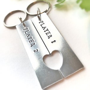 Personalised Player 1 Player 2 Gamer Keyring // Couples Keyring // His and Hers Keyrings // Gift for Gamer // LDR Long Distance Gift for Him