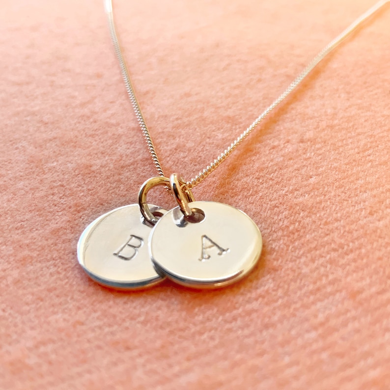 Sterling Silver Initials Necklace // Initials Name Date Disc Pendant Necklace // Girlfriend Gift / Personalised Engraved Name Circle Pendant 