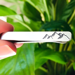 Mountain Range Tie Clip // Outdoors Climbing Camping Gift for Him // Groomsman Gift // Personalised Date Initials Hills Mountains Tie Bar