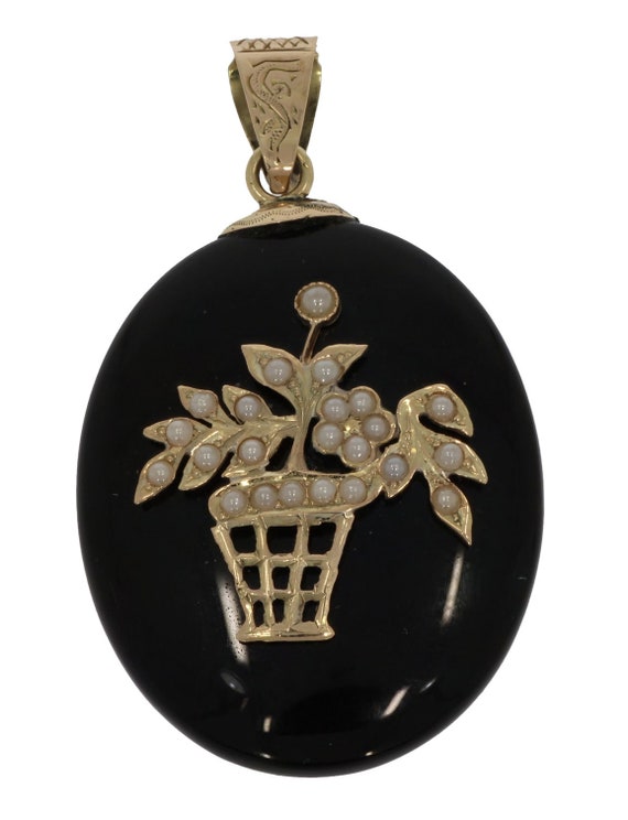 14 carat golden with onyx memory pendant antique f