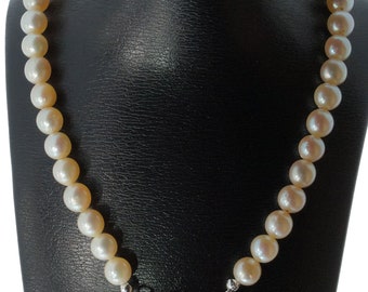 Exclusive vintage pearl necklace on 14 carat gold and silver rose diamond clasp pendant, unique and handmade antique jewelry necklace