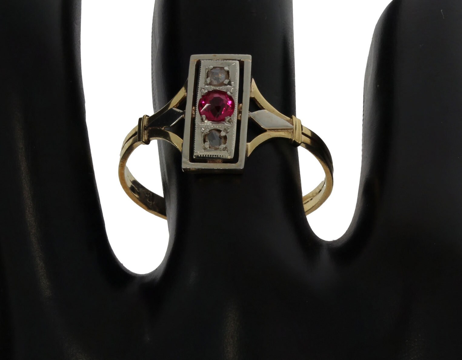 FORTUNA 1992 collier Et pendentif BRUTALIST DESIGN metal doré vintage SIGNÉ FORTUNA 1992 collier Et pendentif BRUTALIST DESIGN metal doré vintage SIGNÉ