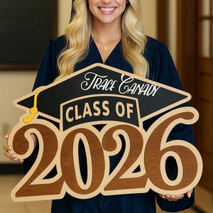 Personalized Class of 2025 Graduation Sign, Wood Grad Sign for Senior Year, Graduation Name Sign Photo Prop, Wooden Sign for Senior Photos